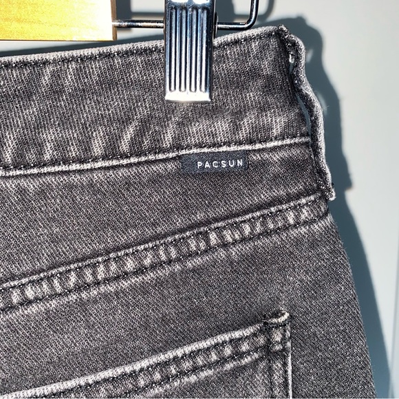 PacSun 100% Cotton High Waist Black Mom Jeans, size 27 - Picture 8 of 11